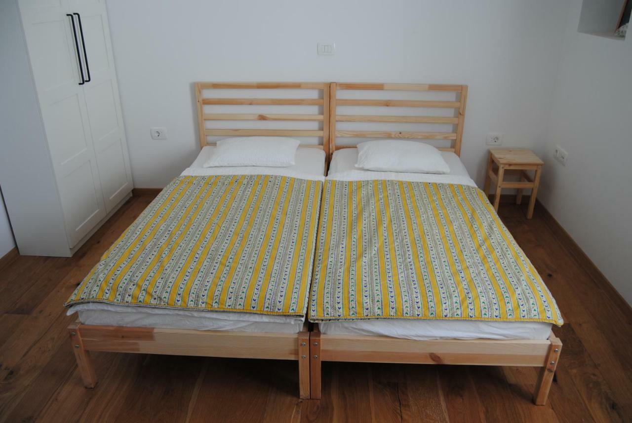 Apartment With Free Parking Ljubljana Luaran gambar